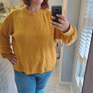 Mustard yellow fuzzy oversized sweater XXL
